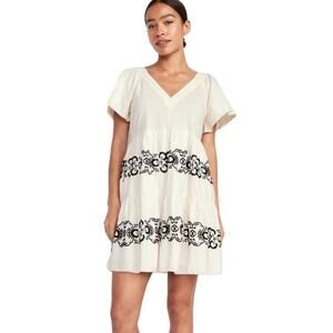 Old Navy Embroidered Mini Swing Dress Women M Floral Cream Boho Peasant Babydoll